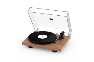 Pro-Ject Debut Carbon Evo Turntable - Walnut