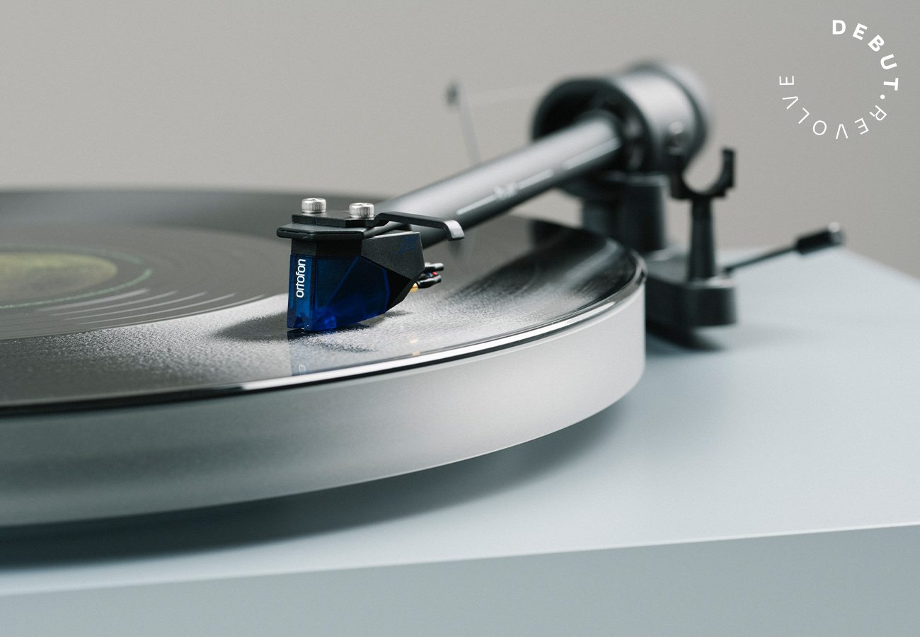 PT x Pro-Ject Debut Revolve Belt Driven Turntable PT x Pro-Ject Debut Revolve Belt Driven Turntable